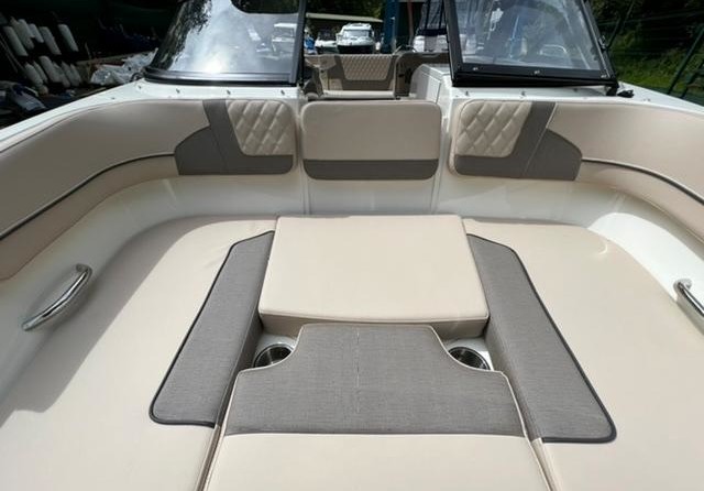 Bayliner VR6 BOWRIDER