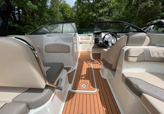 Bayliner VR6 BOWRIDER