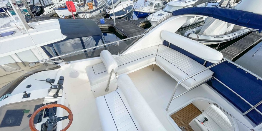 Fairline Phantom 37
