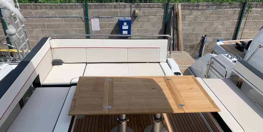 Jeanneau Cap Camarat 10.5