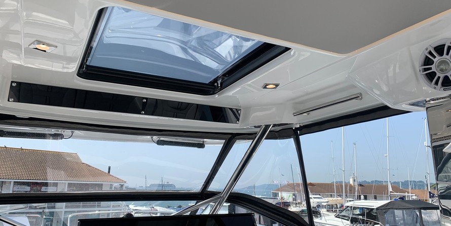 Jeanneau Cap Camarat 10.5