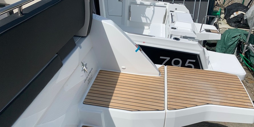 Jeanneau Cap Camarat 10.5