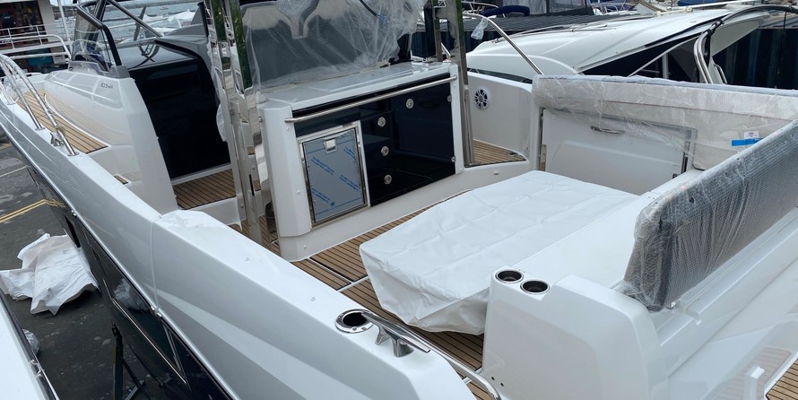 Jeanneau Cap Camarat 10.5