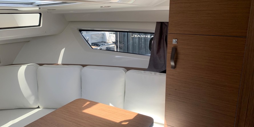 Jeanneau Cap Camarat 10.5