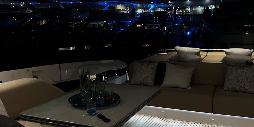 Azimut S8