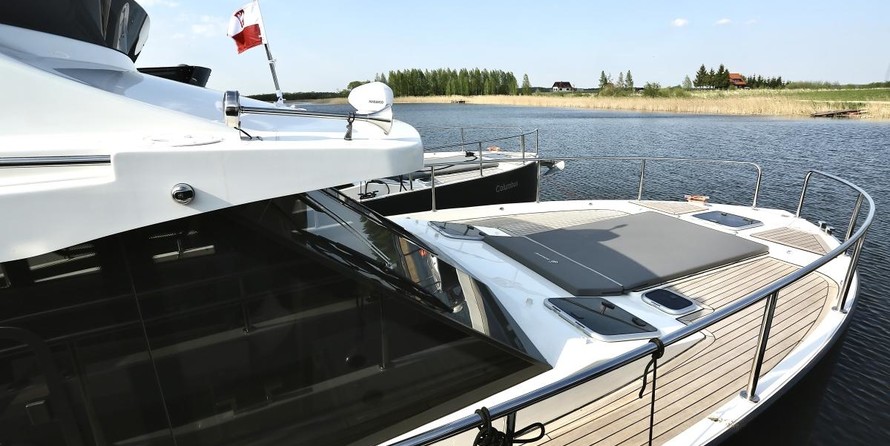 Motor Yacht Cobra Yachts Futura 40 Grand Horizon