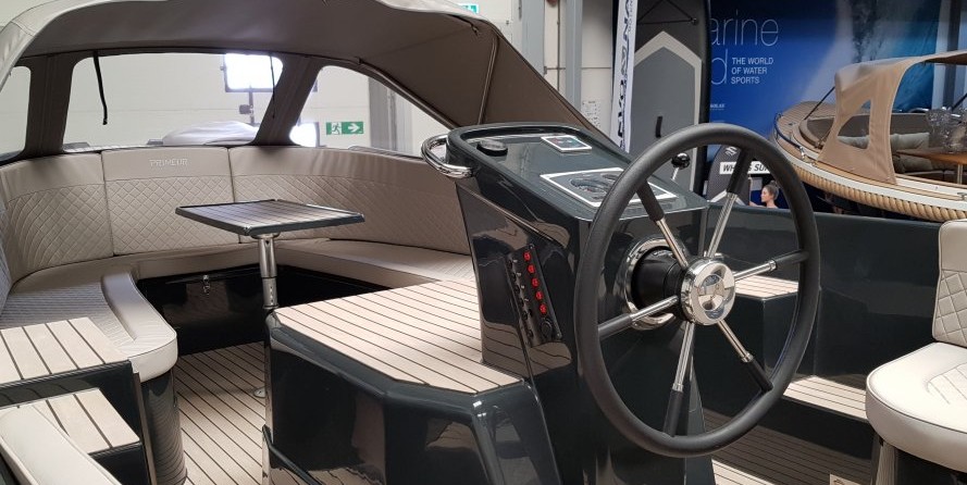 Seafarer 535 pilot boat - inboard diesel