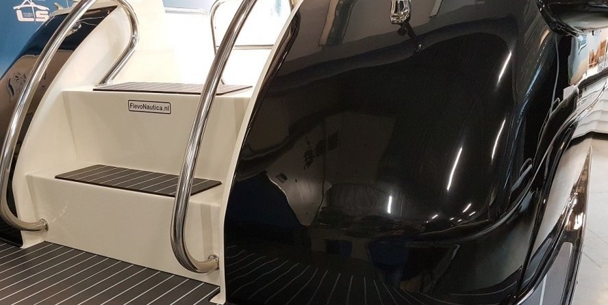 Seafarer 535 pilot boat - inboard diesel