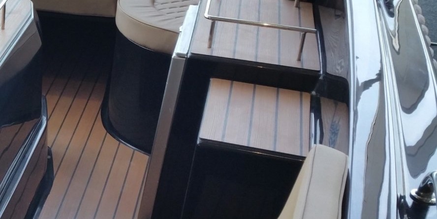 Seafarer 535 pilot boat - inboard diesel