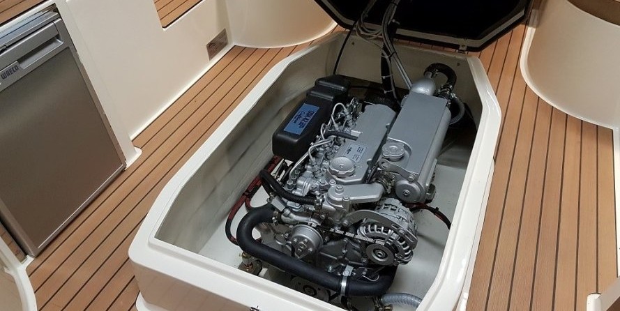 Seafarer 535 pilot boat - inboard diesel