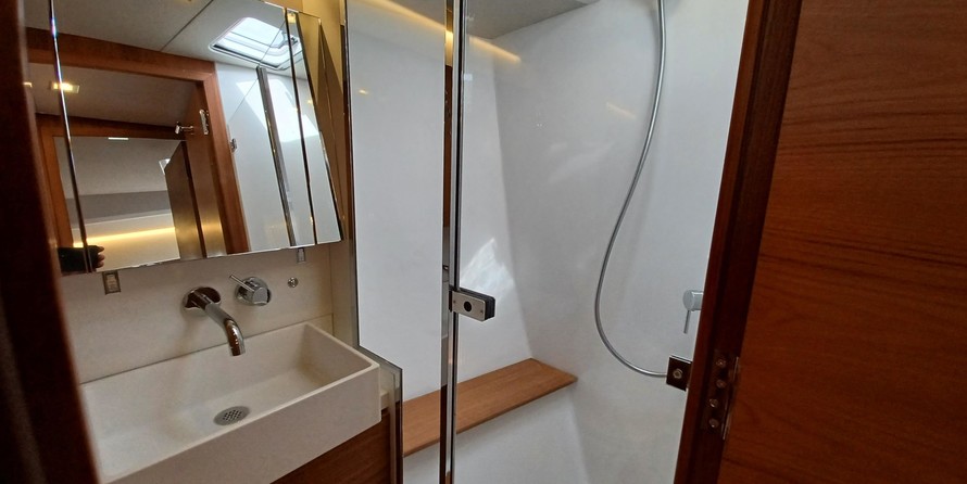 Wauquiez Pilot Saloon 48