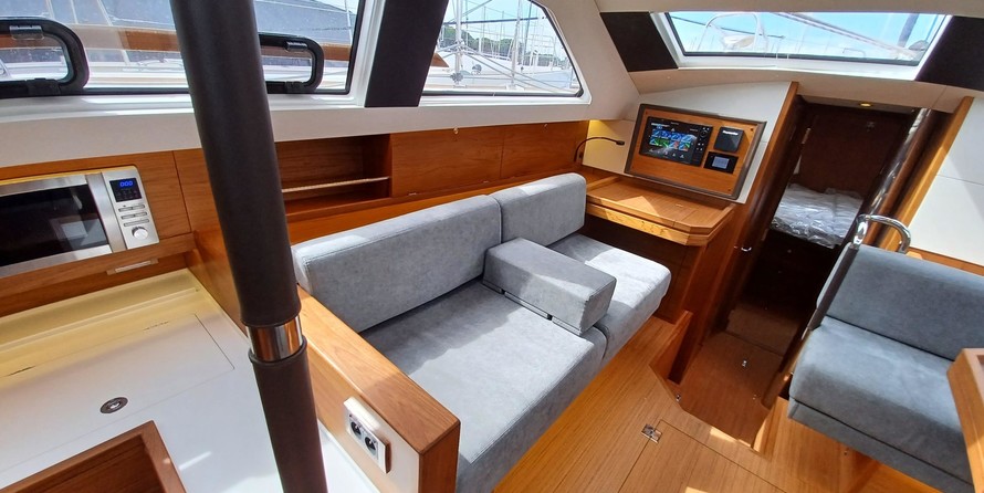 Wauquiez Pilot Saloon 48