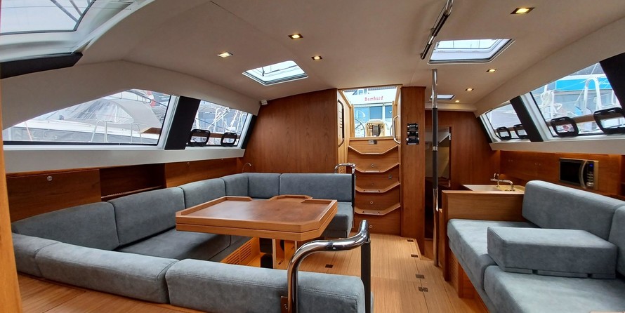 Wauquiez Pilot Saloon 48