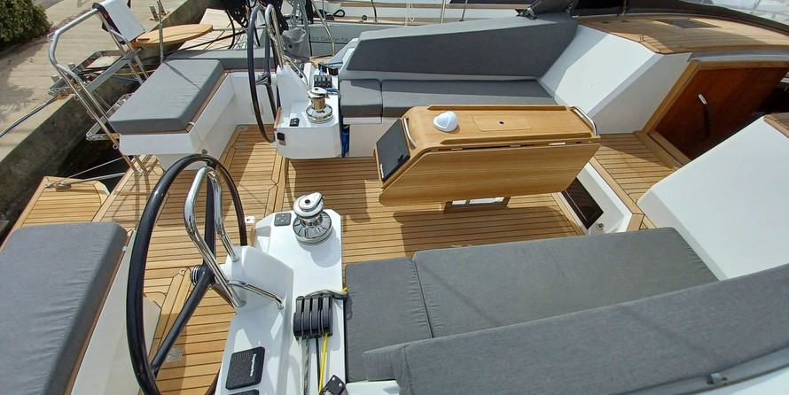 Wauquiez Pilot Saloon 48