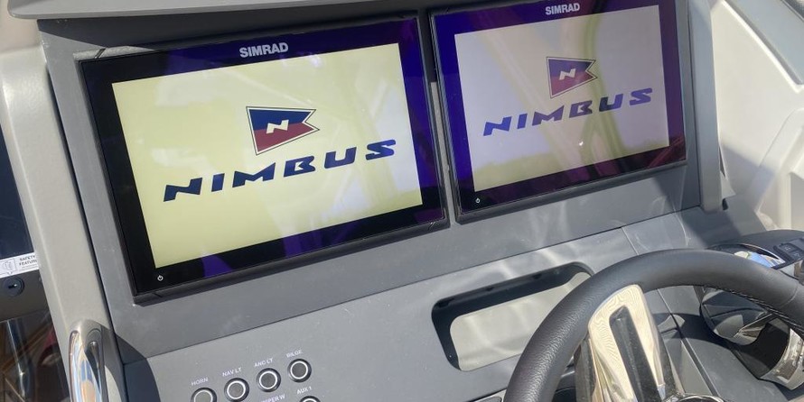 Nimbus Tender 9