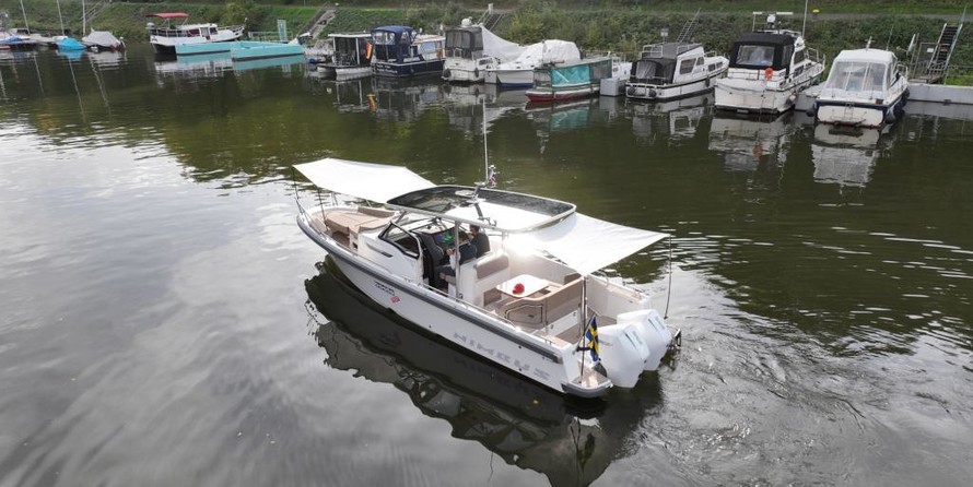Nimbus Tender 9