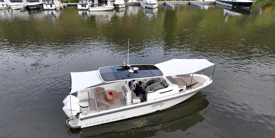 Nimbus Tender 9