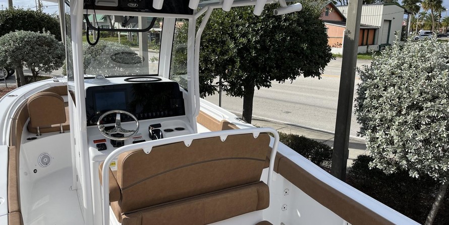 Sea Ray hunt ultra 211