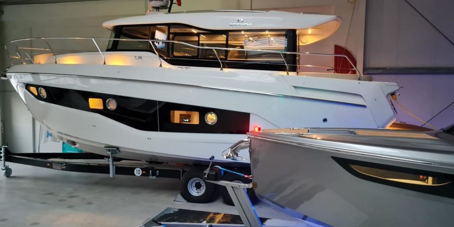 Cranchi T 36 Crossover