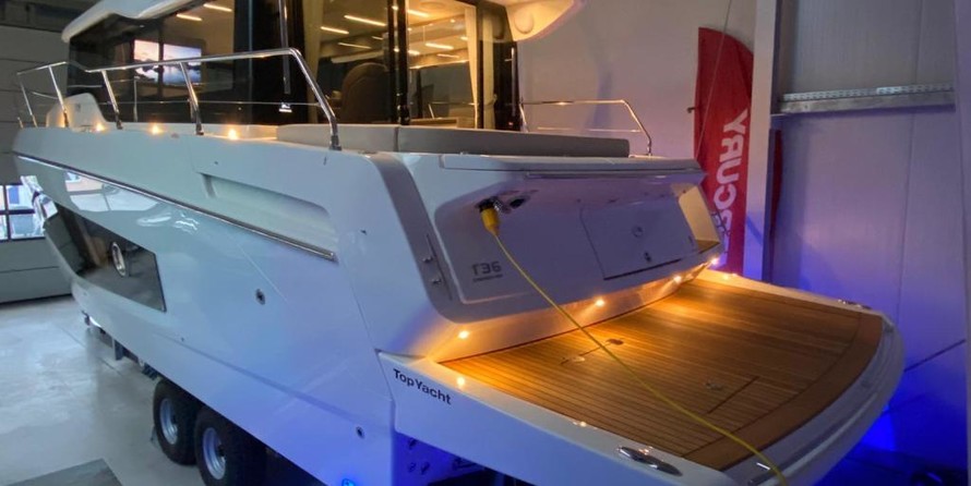 Cranchi T 36 Crossover