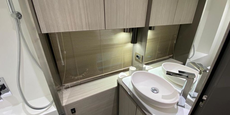 Cranchi T 36 Crossover