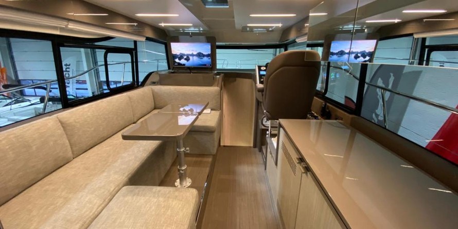 Cranchi T 36 Crossover