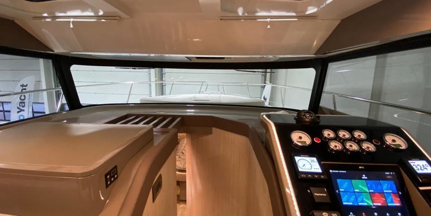 Cranchi T 36 Crossover