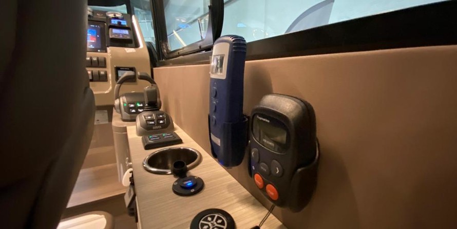 Cranchi T 36 Crossover