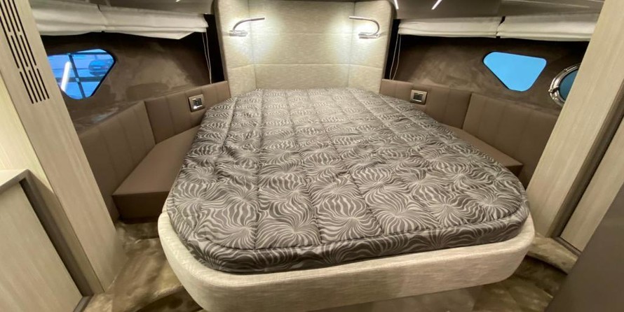 Cranchi T 36 Crossover