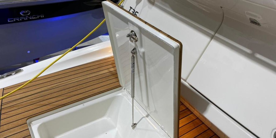 Cranchi T 36 Crossover