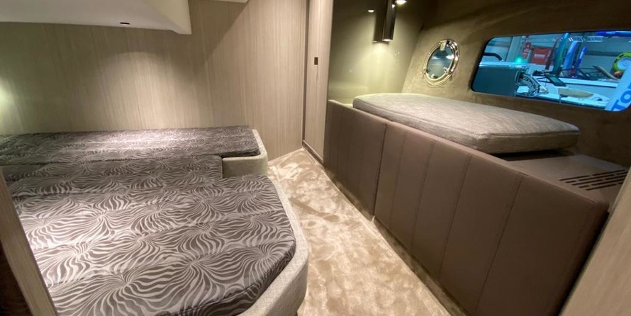 Cranchi T 36 Crossover