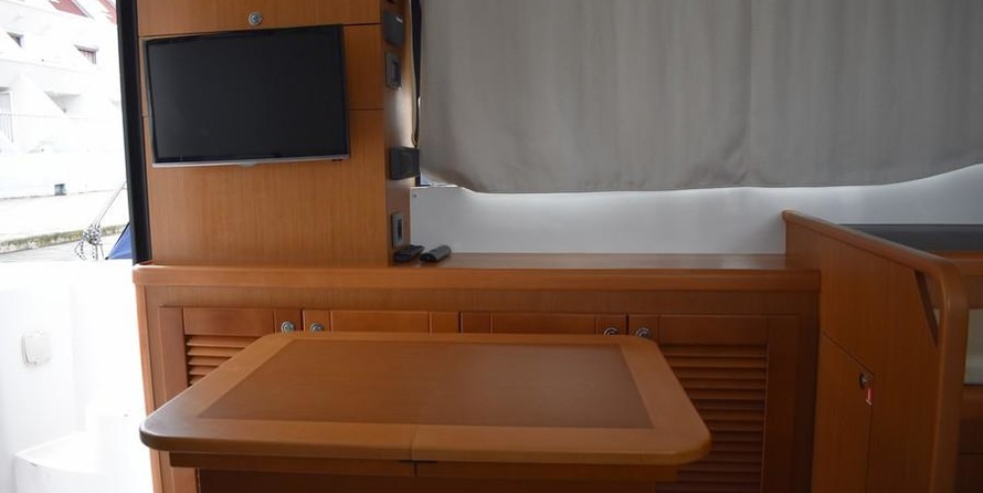 Beneteau Swift Trawler 35