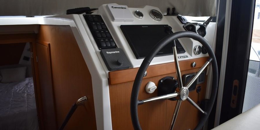 Beneteau Swift Trawler 35