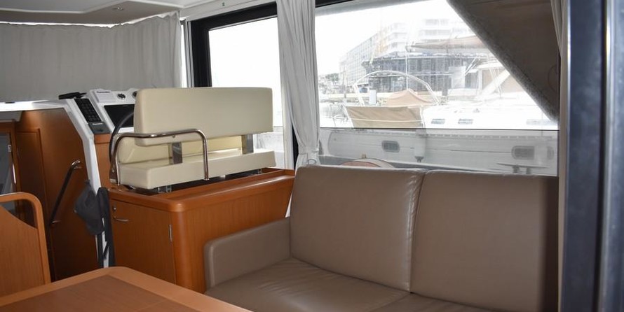Beneteau Swift Trawler 35