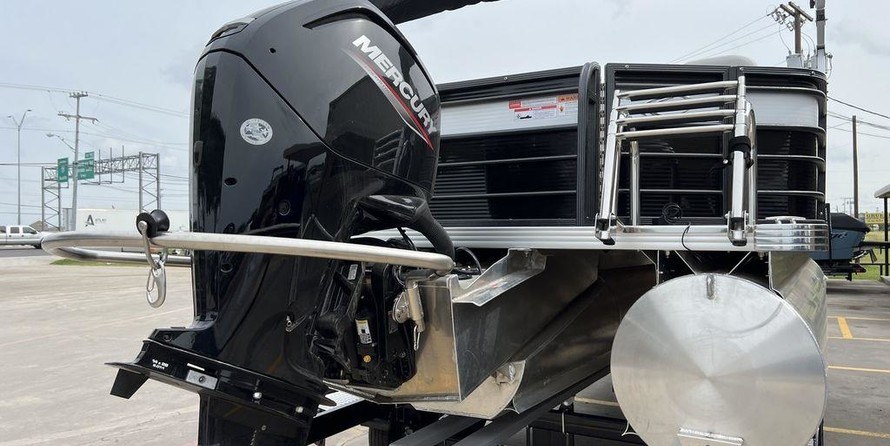 Larson LX 850 Classic SF