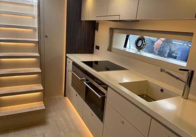 Custom bray ocean rover 132