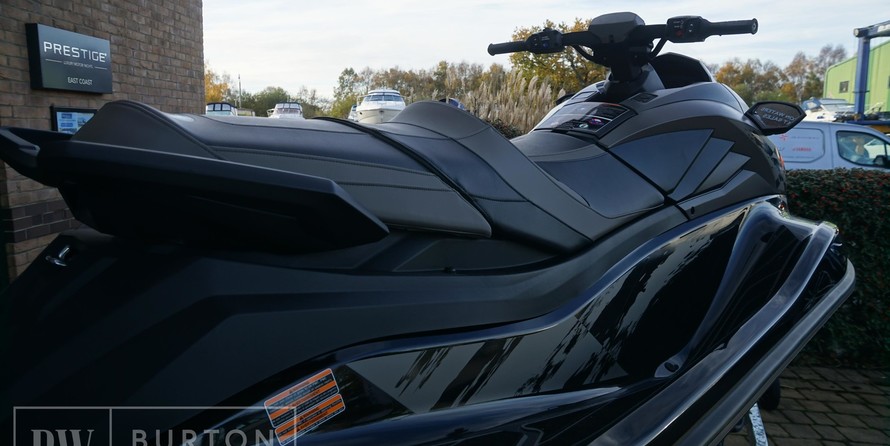 Yamaha WaveRunner GP1800R SVHO