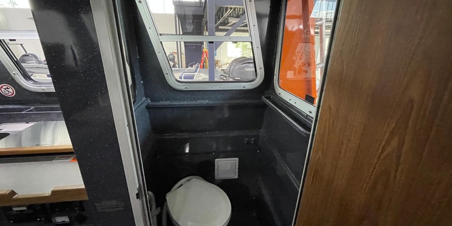 Weldcraft 300 Cuddy King