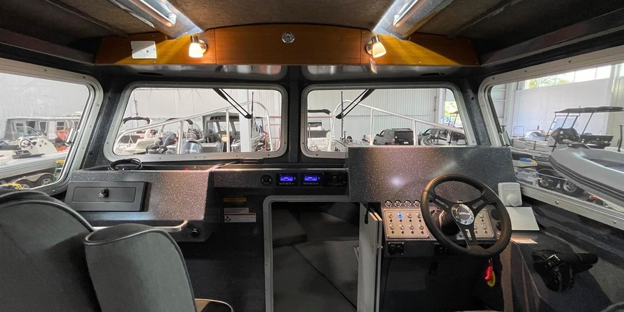 Weldcraft 300 Cuddy King