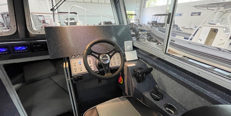 Weldcraft 300 Cuddy King