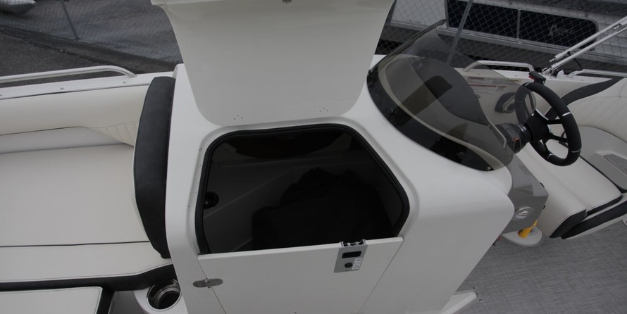 Stingray 212SC