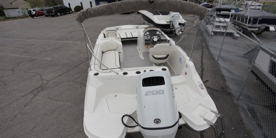 Stingray 212SC