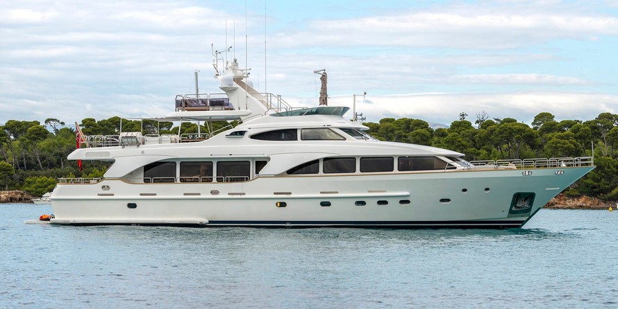 Benetti Tradition 100
