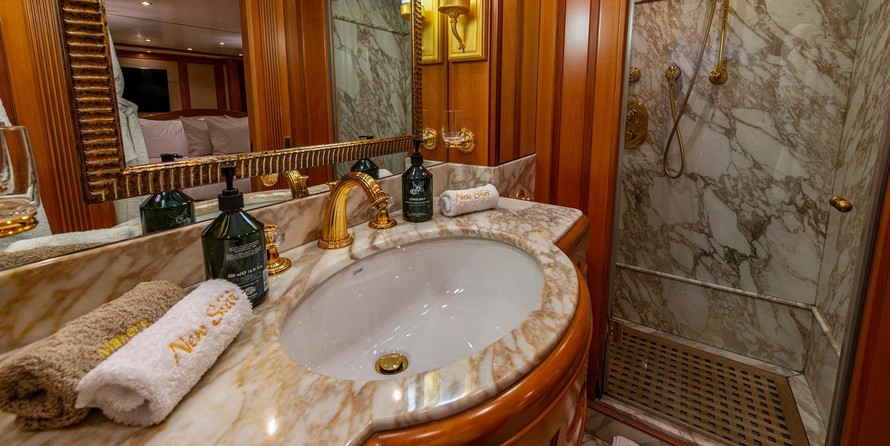 Benetti Tradition 100