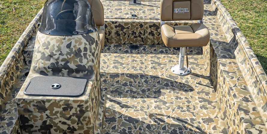 Angler Pro Boats 2900 center console