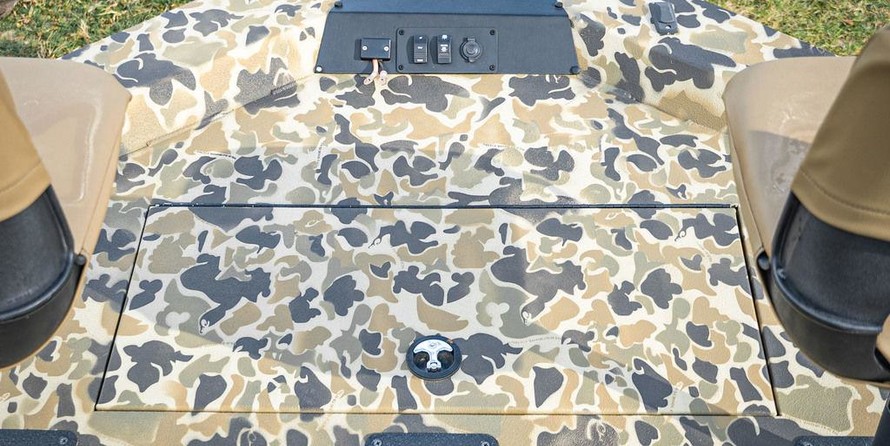 Angler Pro Boats 2900 center console