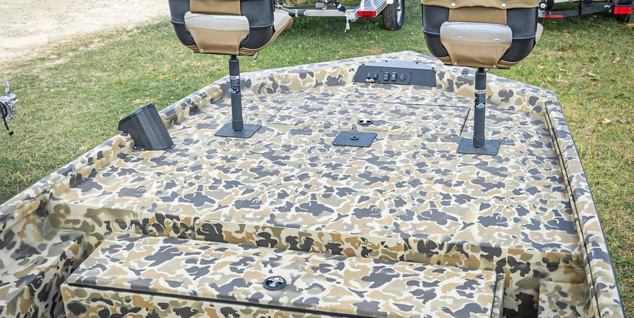 Angler Pro Boats 2900 center console