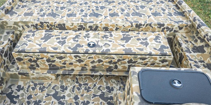 Angler Pro Boats 2900 center console