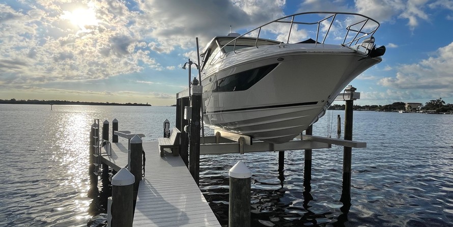 Sea Ray Sundancer 320 OB