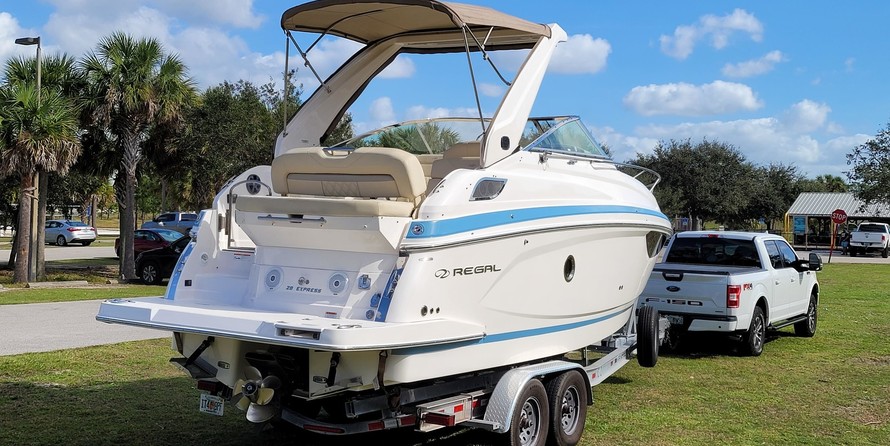 Regal 28 Express